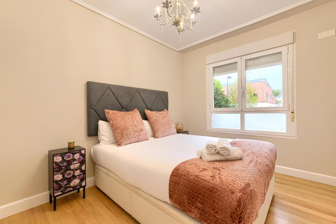 Apartamento Vivienda Turistica Reformada En Zona Residencial Con Garaje Y Wifi